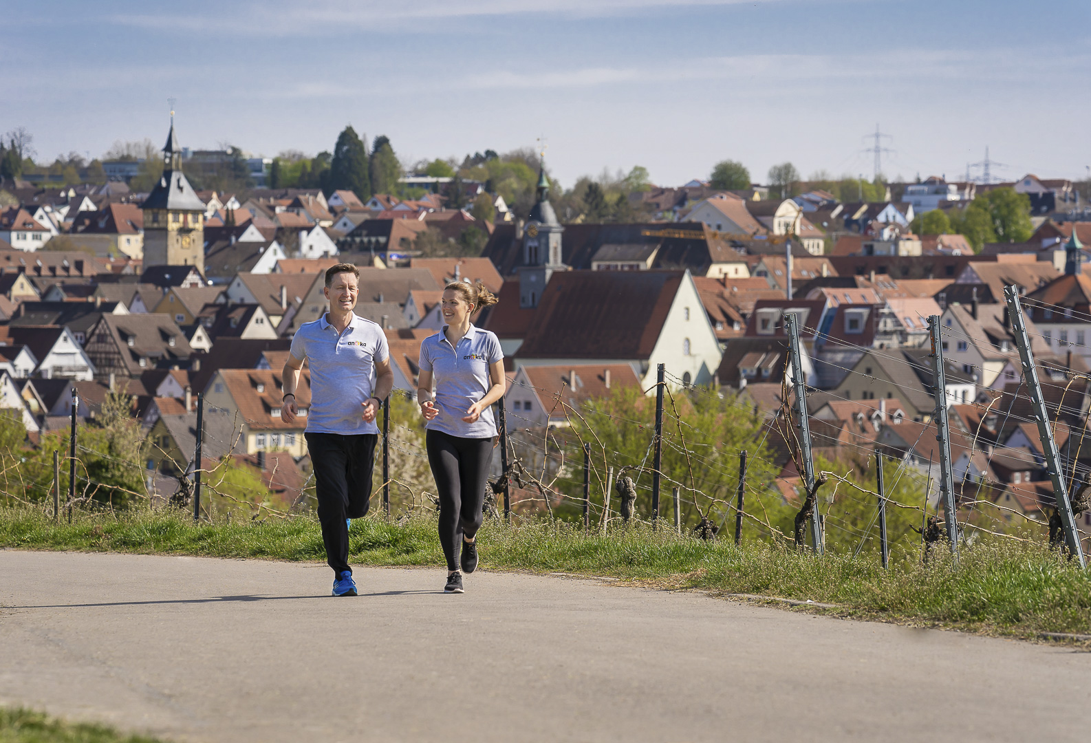 Karsten und Anna beim Joggen als Kursleiter für den Kurs Joggingkurs für Anfänger*innen